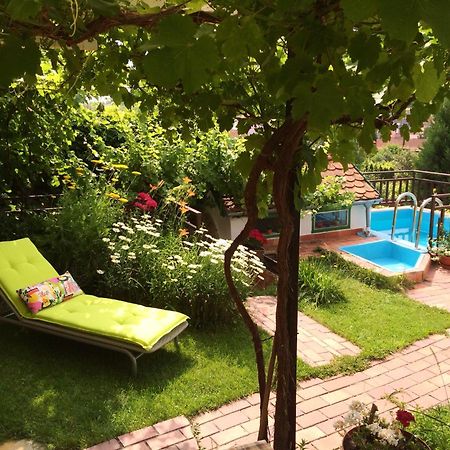 Pension Crhan Mikulov Extérieur photo