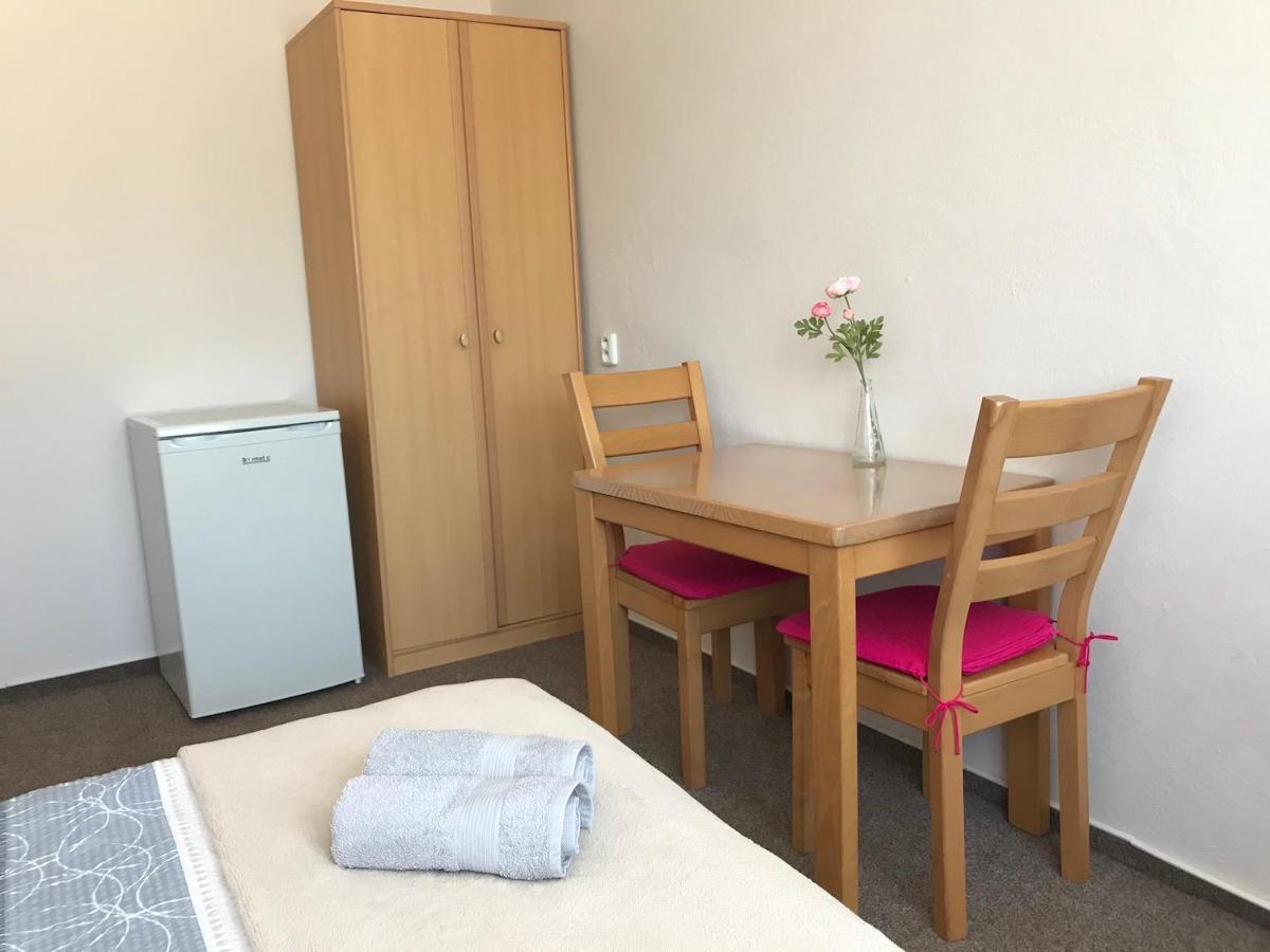 Pension Crhan Mikulov Extérieur photo