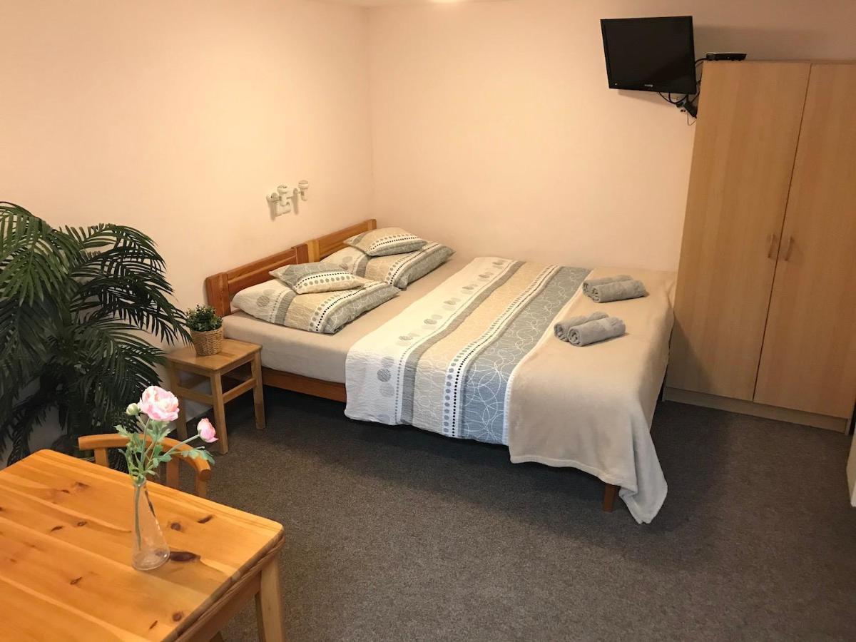 Pension Crhan Mikulov Extérieur photo