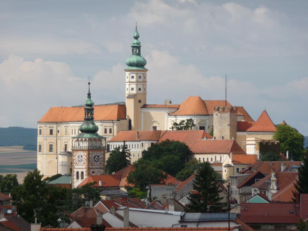 Pension Crhan Mikulov Extérieur photo
